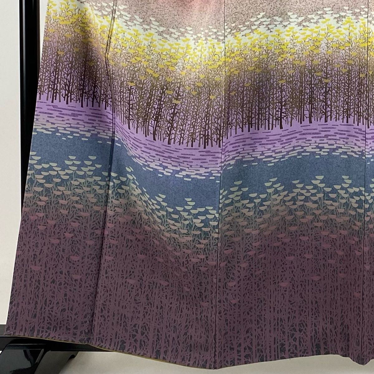 訪問着 身丈161cm 裄丈67cm M 袷 落款 樹木 霞 染め分け ぼかし 赤紫 正絹 秀品