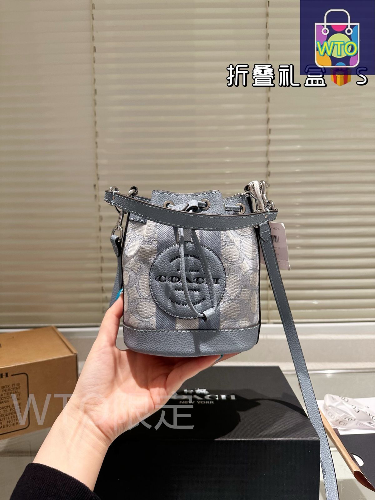 COACH デンプシー COACH® | Dempsey Tote Bag 40 In Signature Jacquard With