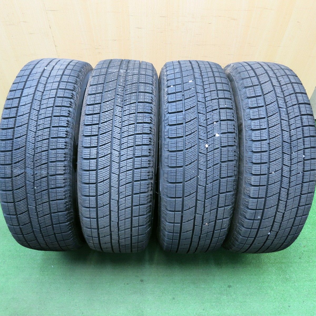 ヴェルサンディ ヴェルザンディ