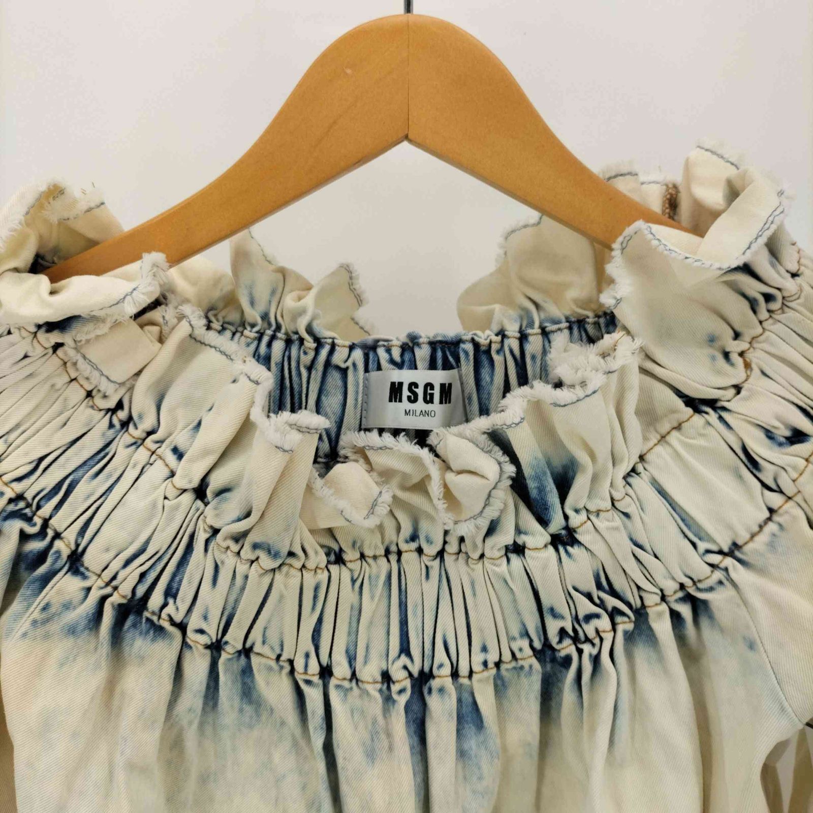 MSGM デニム　オフショルダー　トップス　サイズ40 MSGM デニム オフショルダー トップス サイズ40 - トップス