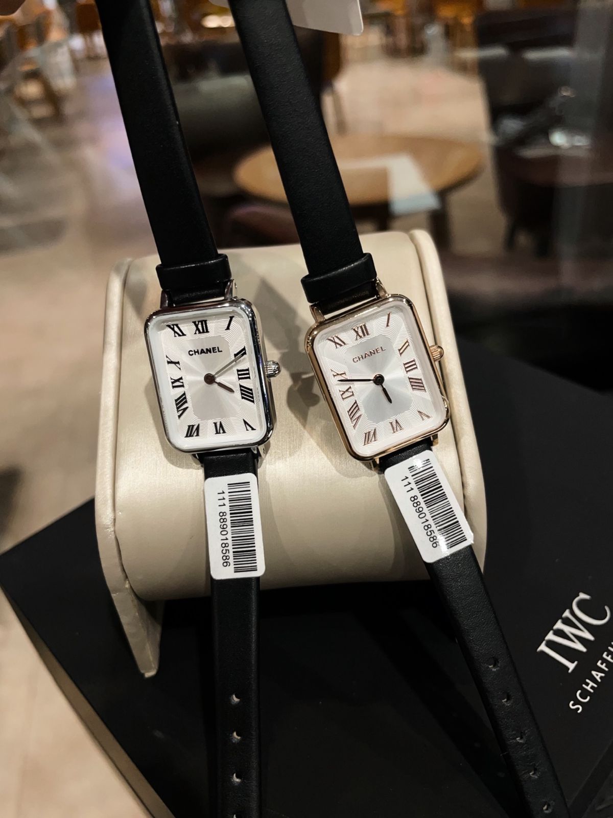 CHANEL シャネル　腕時計　ケース　４個セット 今日特価】Chanel シャネル ケース表面の四角いリングはガラス
