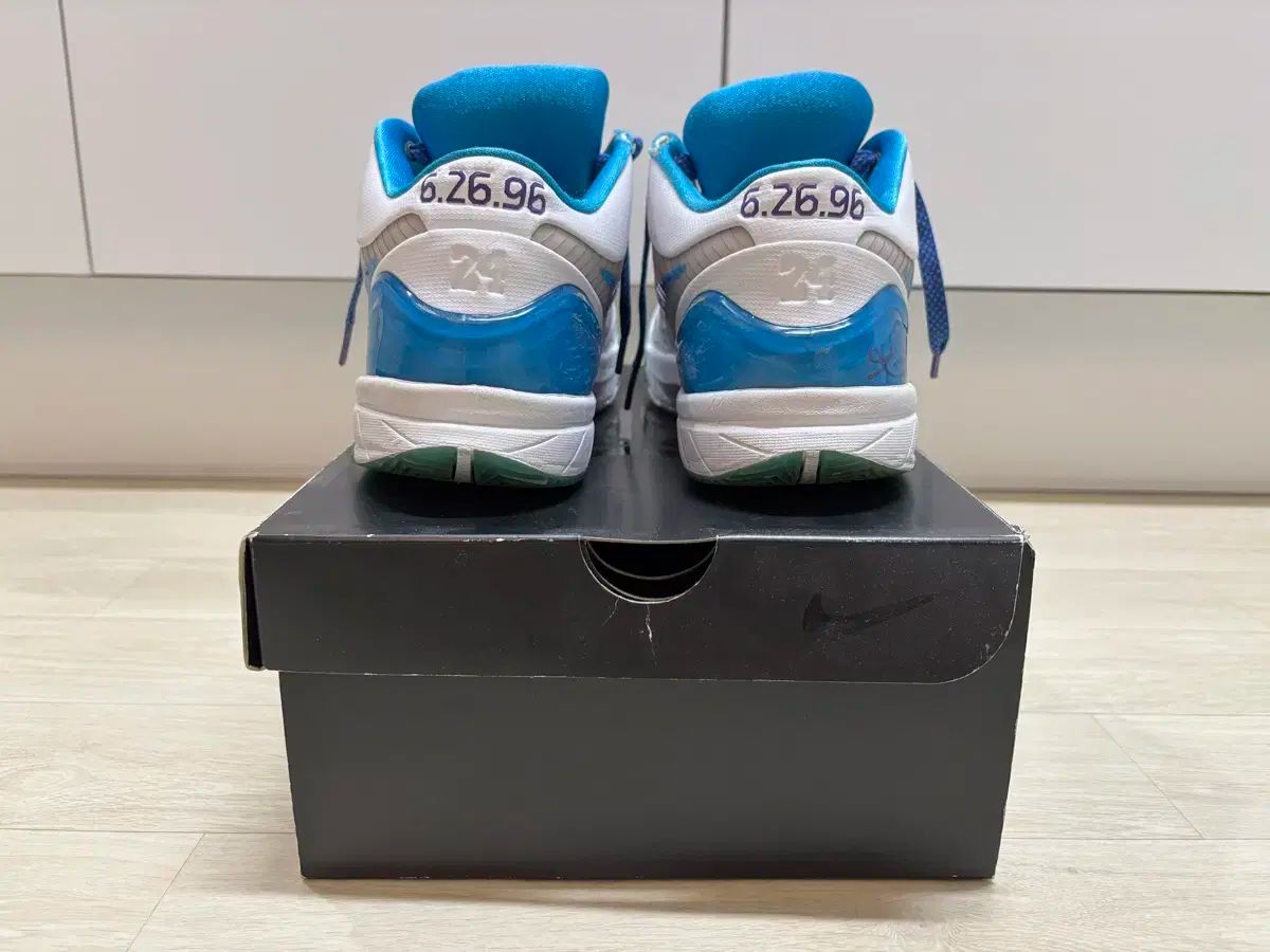 270 NIKE コービー4 ドレフト DAY