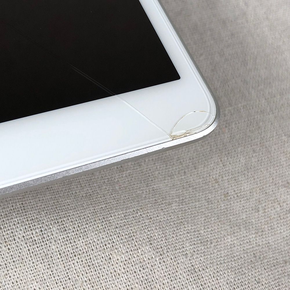 iPad Air 第3世代 Wi-Fi＋Cellular 256GB ジャンク 画面割れ ジャンク