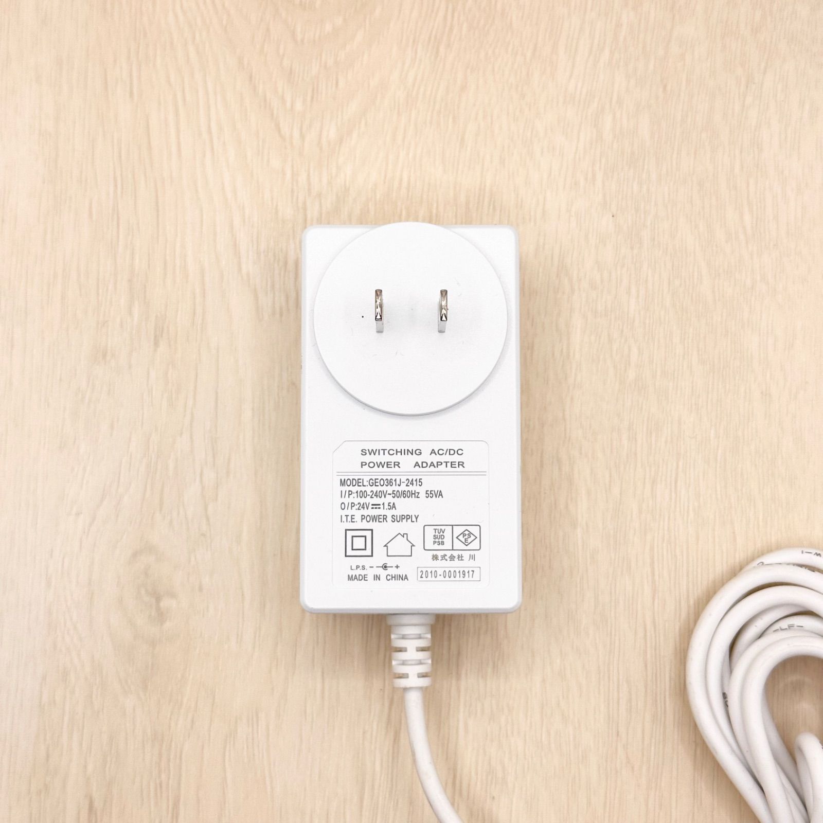 ClinicalEpi 脱毛器 本体・ACアダプター付き ClinicalEpi 脱毛器 本体・ACアダプター付き ClinicalEpi 脱毛器