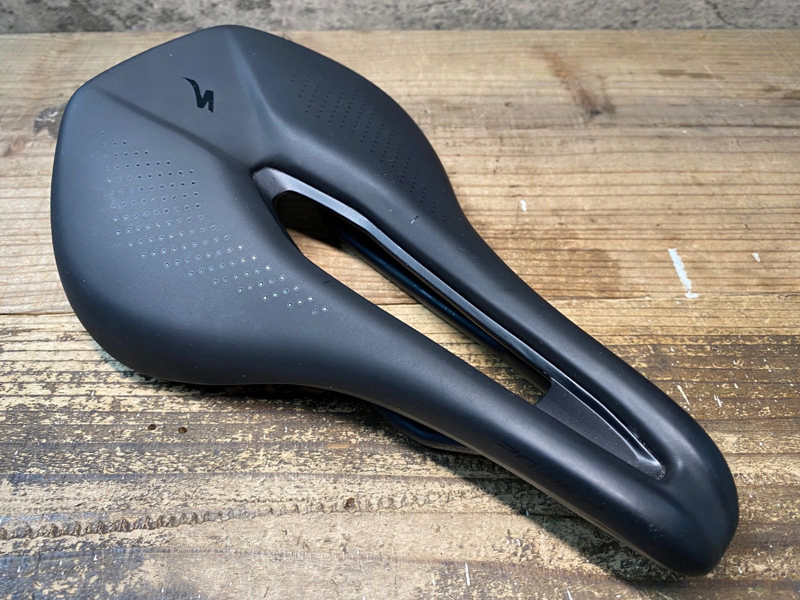 JB407 スペシャライズド SPECIALIZED POWER EXPERT サドル 黒 143mm HOLLOW Ti レール