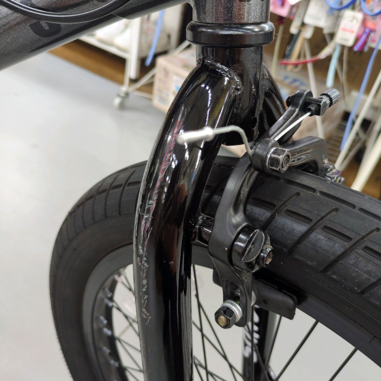 J545 ☆多少の小キズ有り☆BMX☆AVASTA BACCHUS☆20インチ