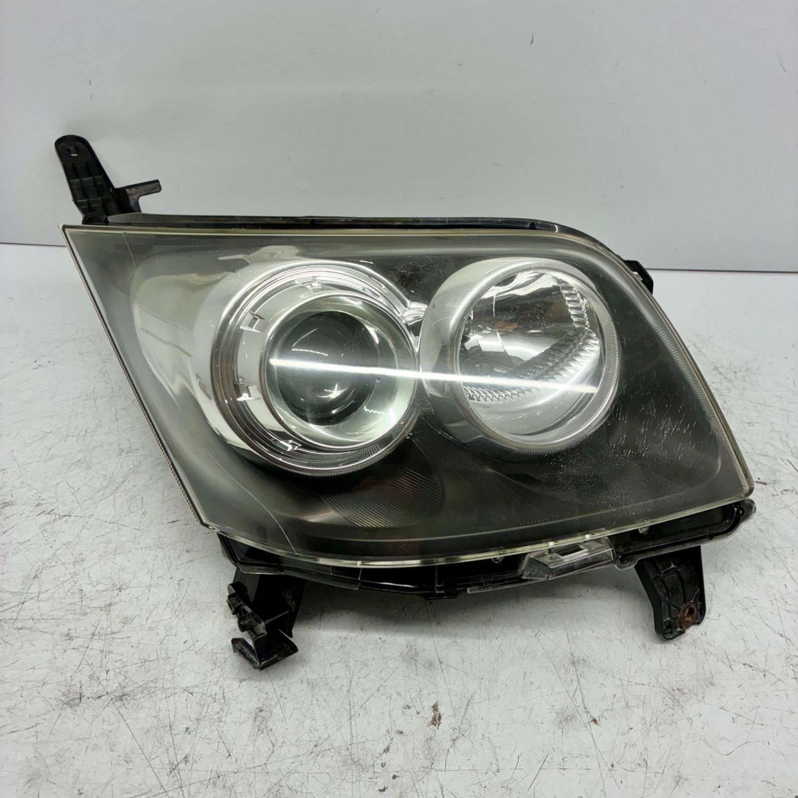 LR HID