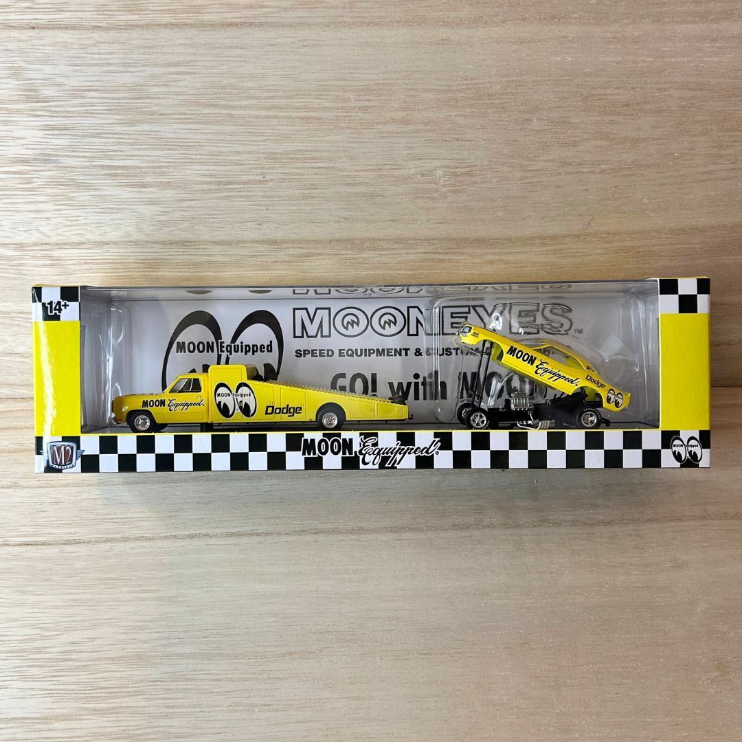 【正規品】ミニカー M2 MACHINES 1/64 1974 Dodge Truck u0026 1971 Challenger Funny Car
