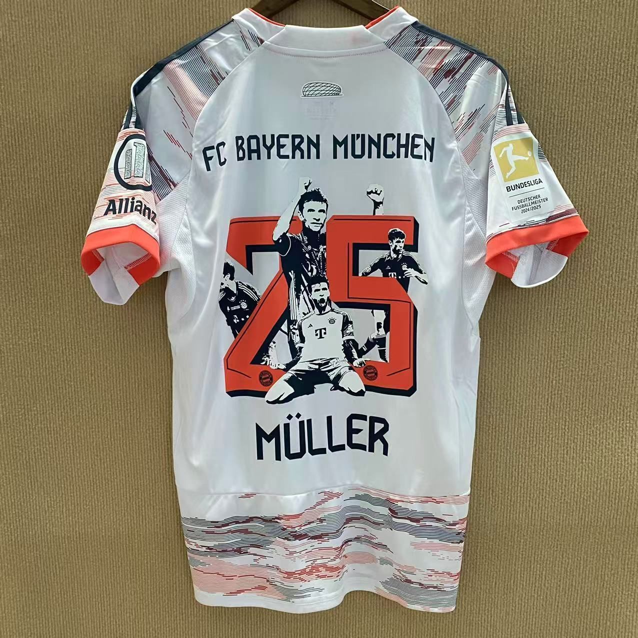 SOCCER バイエルン・ミュンヘン ユニフォーム/ジャージ 18-19 レプリカ アディダス/Adidas アウェイ ☆新品未使用☆FCバイエルン125周年記念ジャージ 25番 ミュラー