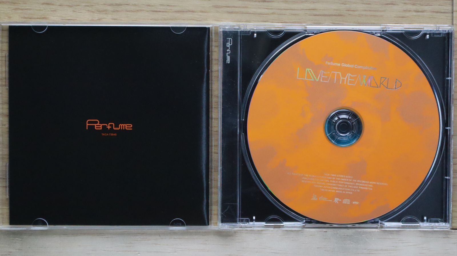 新品未使用 perfume  Global Compilationレコード Amazon.co.jp: Perfume Global Compilation LOVE THE WORLD(初回