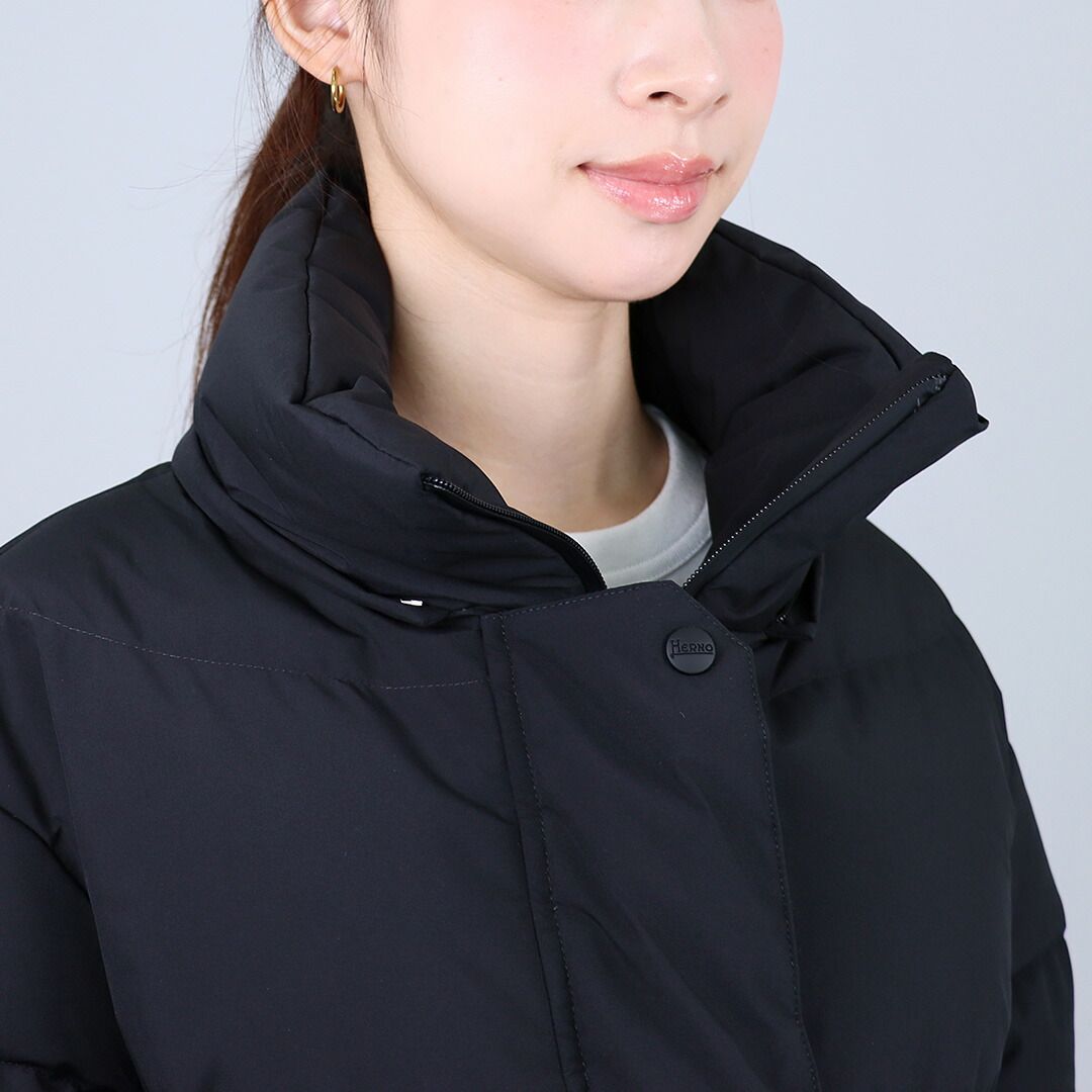 ダウンジャケット