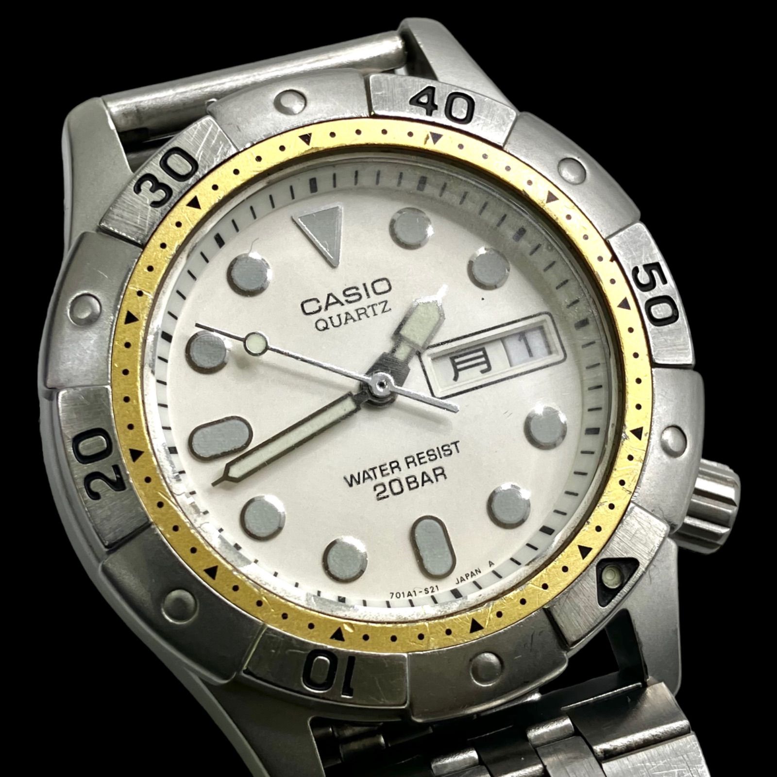 【美品きれいです⭐️カシオ/CASIO】 新品電池交換済み　ダイバーズ　 メンズ腕時計　 コンビ　 20気圧防水　 MD-710