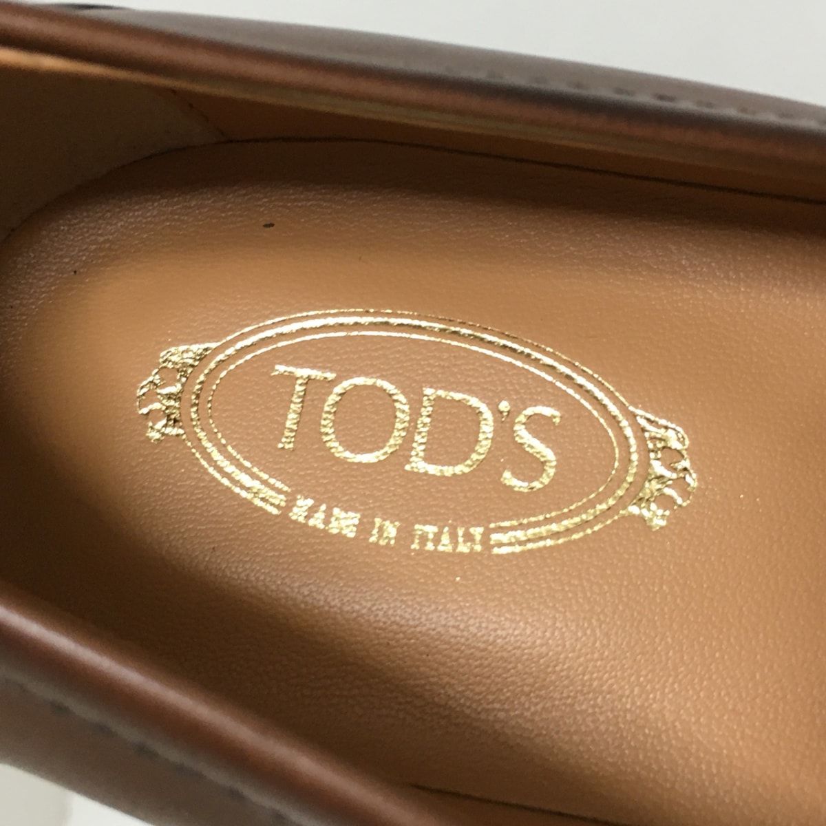 TOD'S(トッズ) ローファー 39 レディース - ブラウン×ゴールド レザー