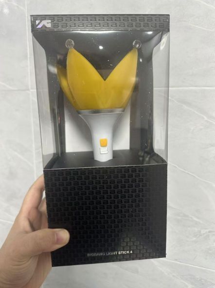 bigbang ペンライト ホワイト　箱付き BIGBANG 初期ペンライト 箱付き - メルカリ