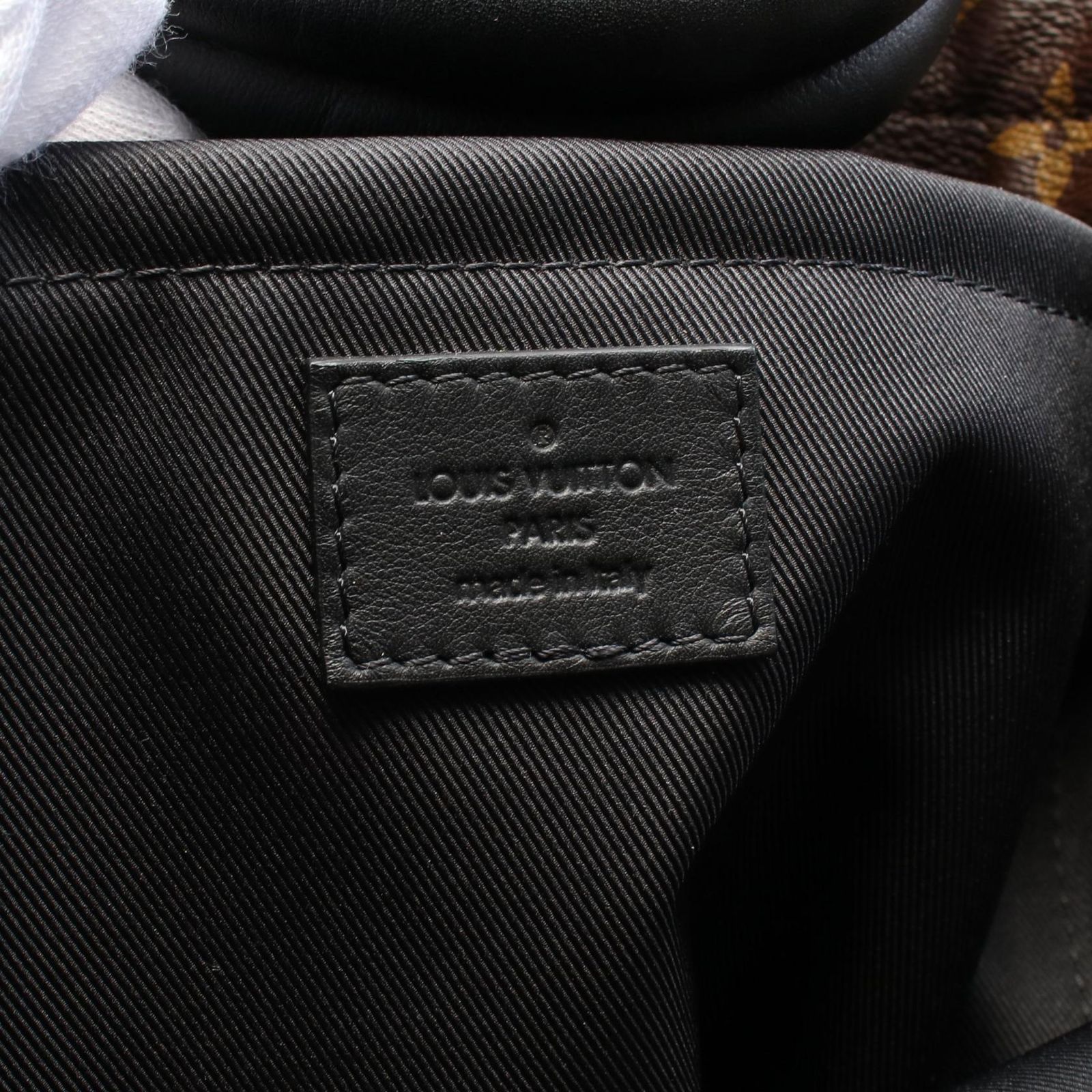 VUITTON ルイ