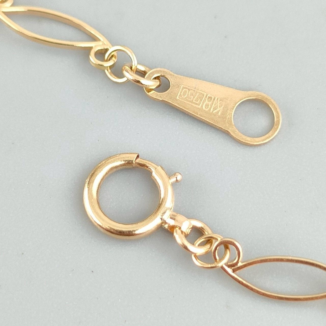 18金 K18 デザインブレスレット レディース 1.6g 18㎝ C557