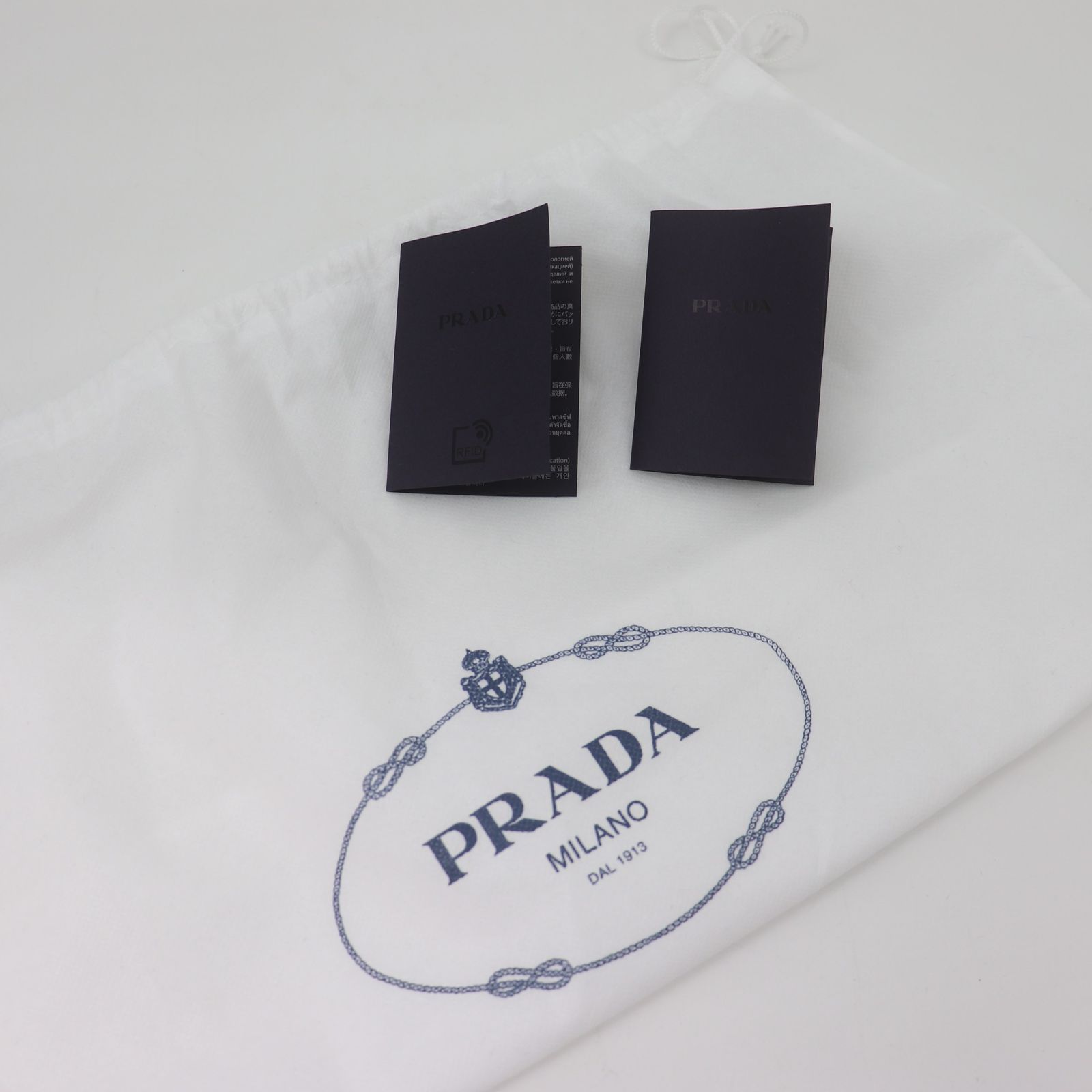 ITSHAO3E0JEG 未使用 保管品 PRADA プラダ ヴィッテロシティ ショルダーバッグ ブラック 2VH094 RFID確認済み レザー ITSHAO3E0JEG 未使用 保管品 PRADA プラダ ヴィッテロシティ