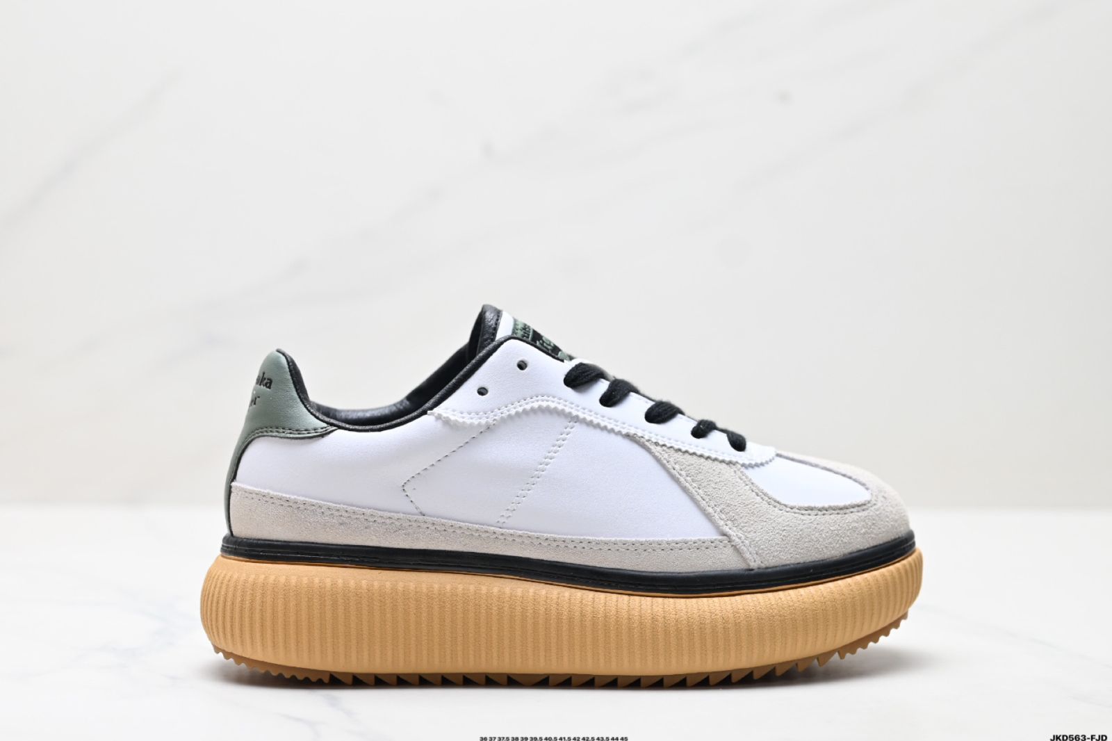 国内買付【Onitsuka Tiger】DELECITY 厚底 国内即発【Onitsuka Tiger】オニツカタイガー DELECITY 厚底