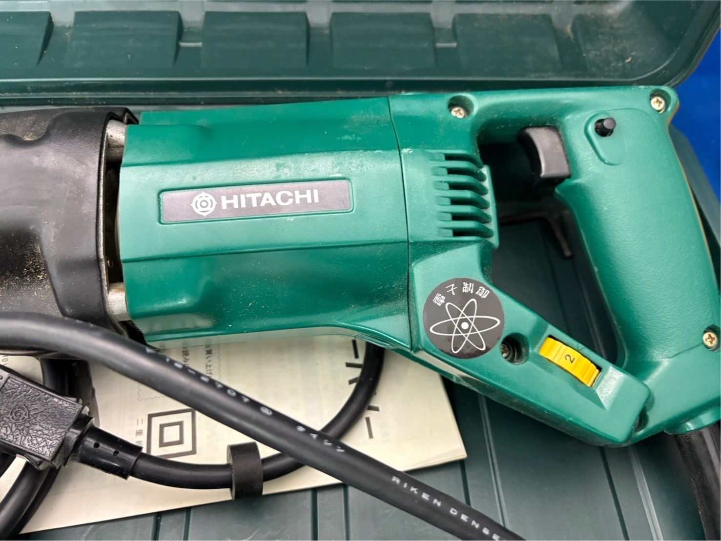 ●HITACHI/日立 CR12V 115mm 電子セーバーソー レシプロソー ケース付【10505645】 HITACHI&frasl;日立工機 115mm 電子セーバーソー CR12V - 中古工具・プロ用