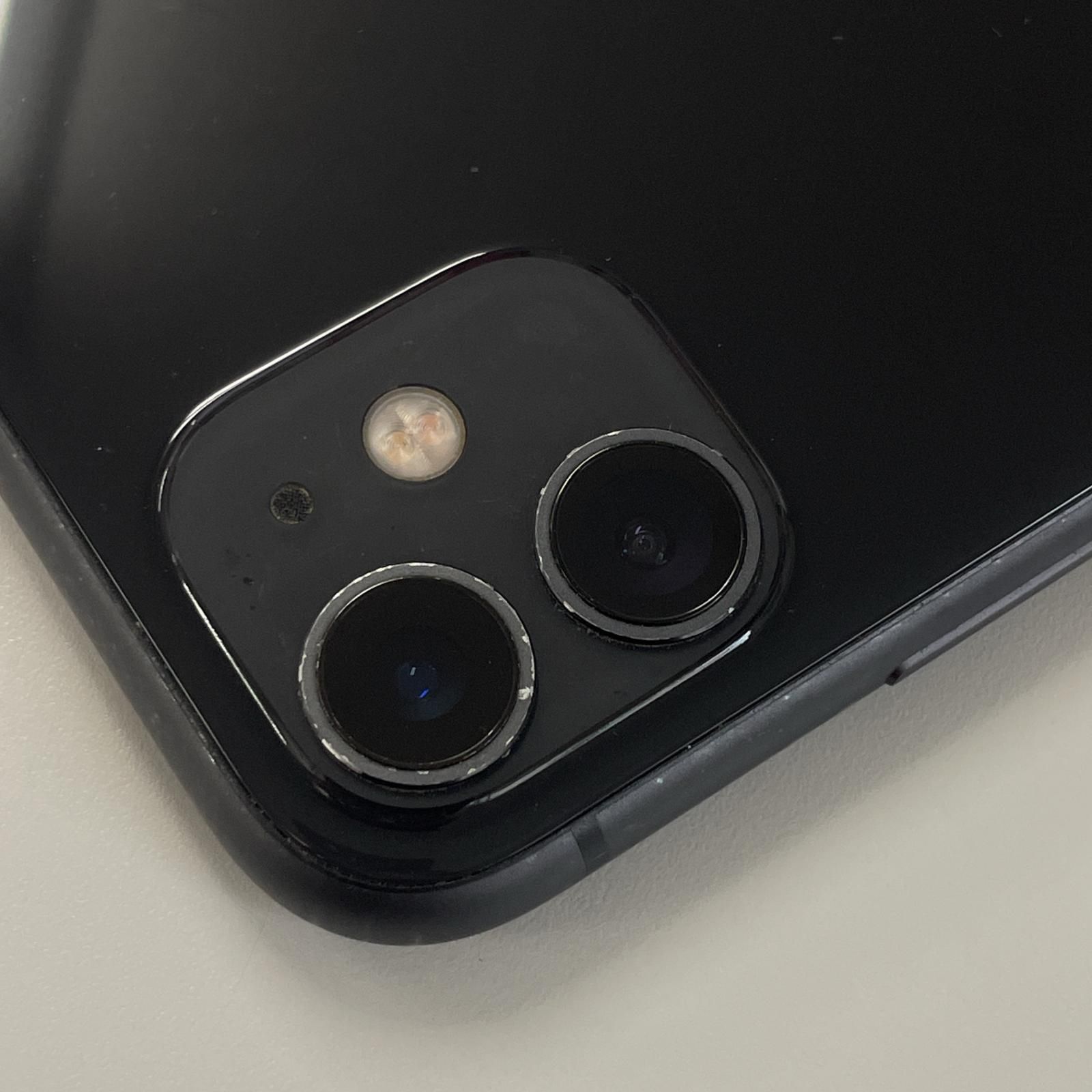 iPhone11 ブラック64GB au ムスビー｜iPhone 11 64GB ブラック SIM 