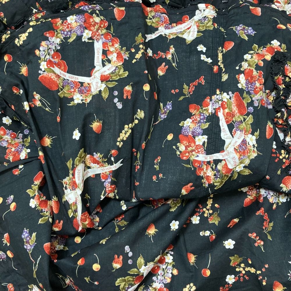 ブラック×レッド