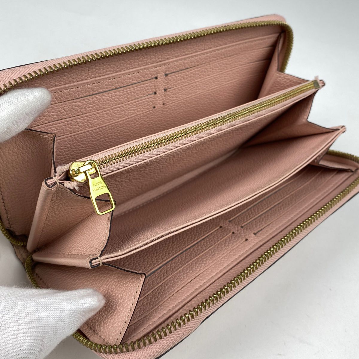 ルイ・ヴィトン Louis Vuitton ジッピーウォレット ラウンドファスナー 
