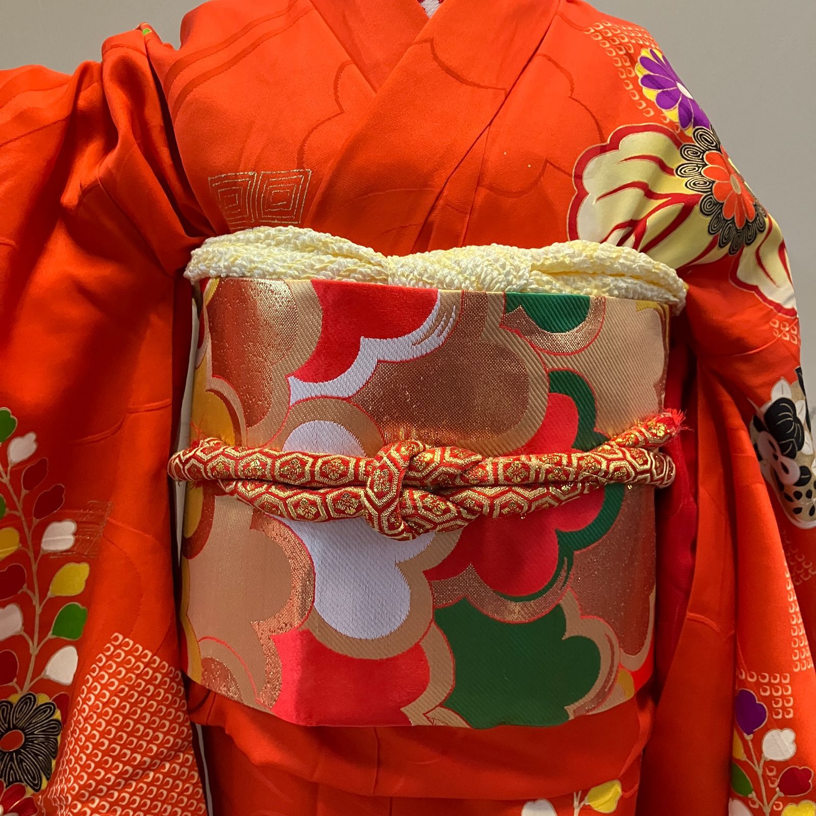 七五三 7歳女の子 着物 四つ身 朱 オレンジ 長襦袢 作り帯セット 帯揚げ帯締め付き ビンテージ きもの猫田 T 358