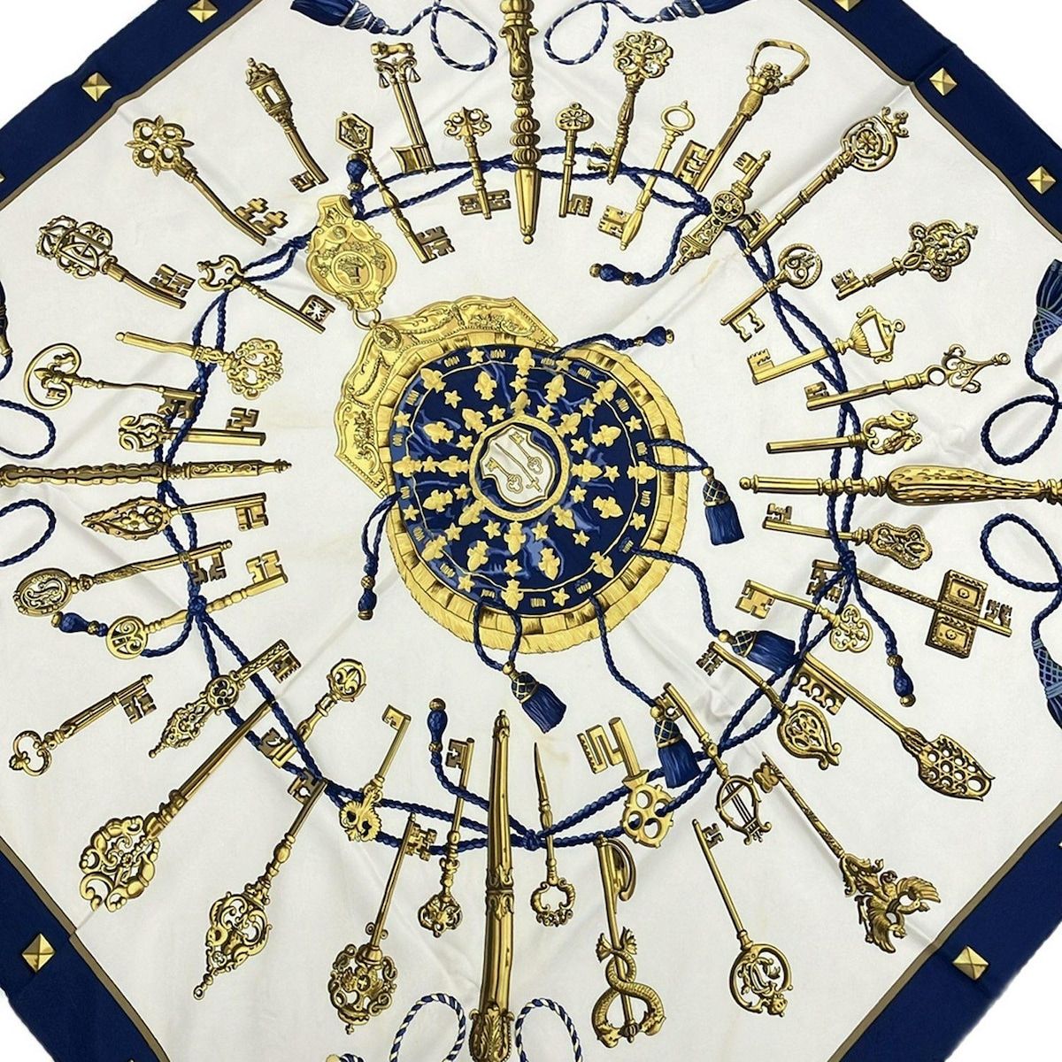 HERMES エルメス スカーフ カレ90 ネイビー×アイボリー×マルチ キー 鍵