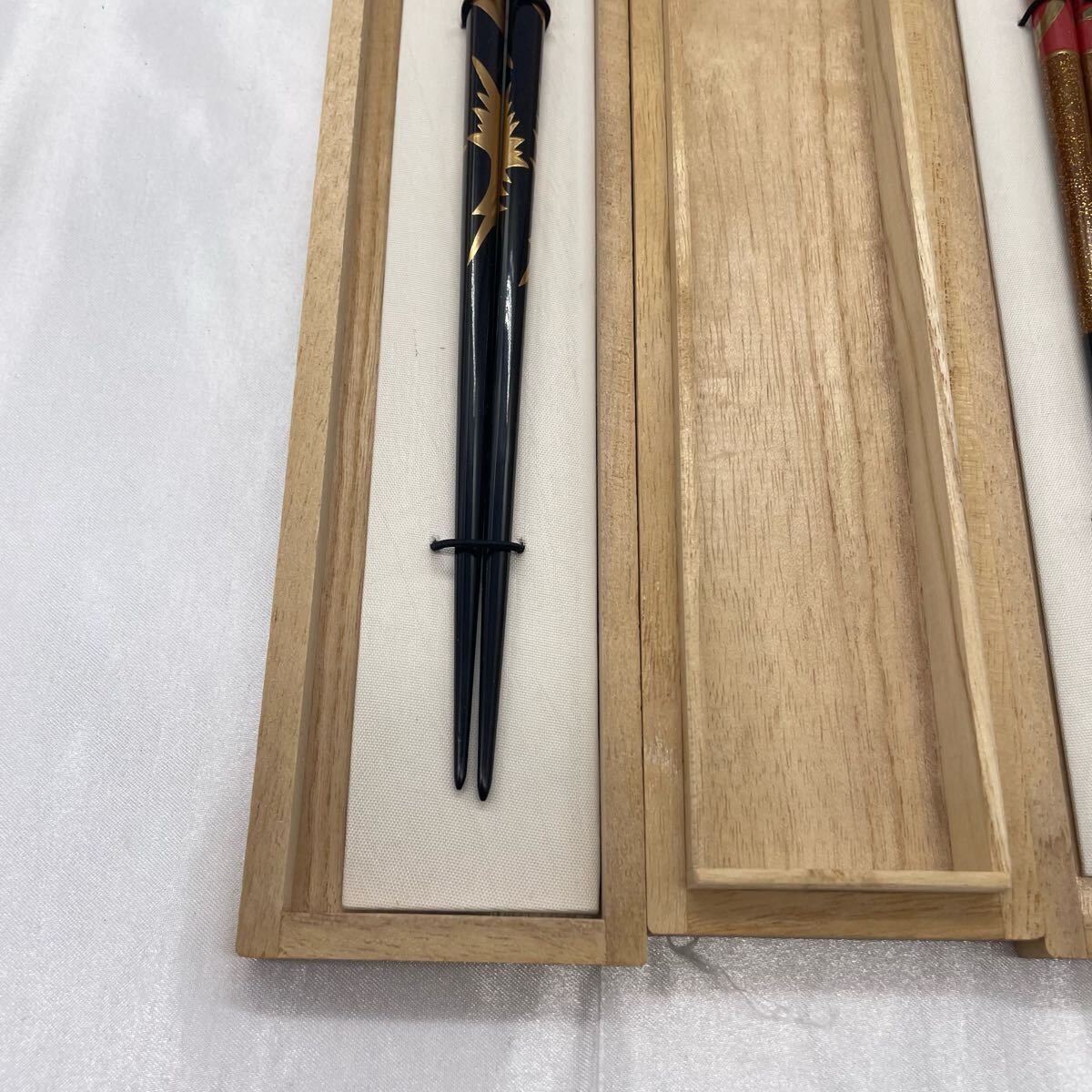 未使用/美品】木箱入り 高級漆塗り箸 2膳セット 蒔絵 螺鈿 23cm