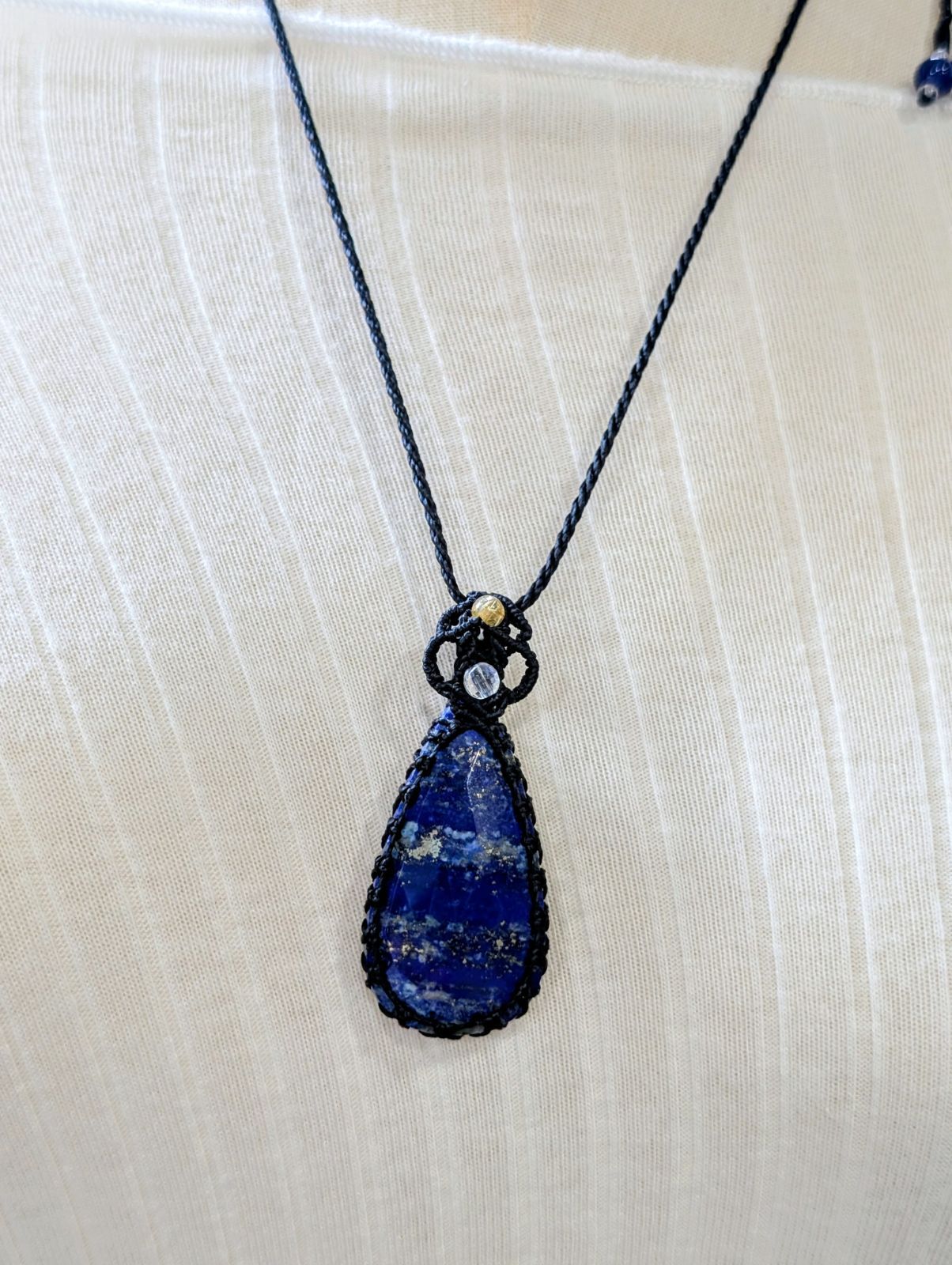 ファセットカット入り