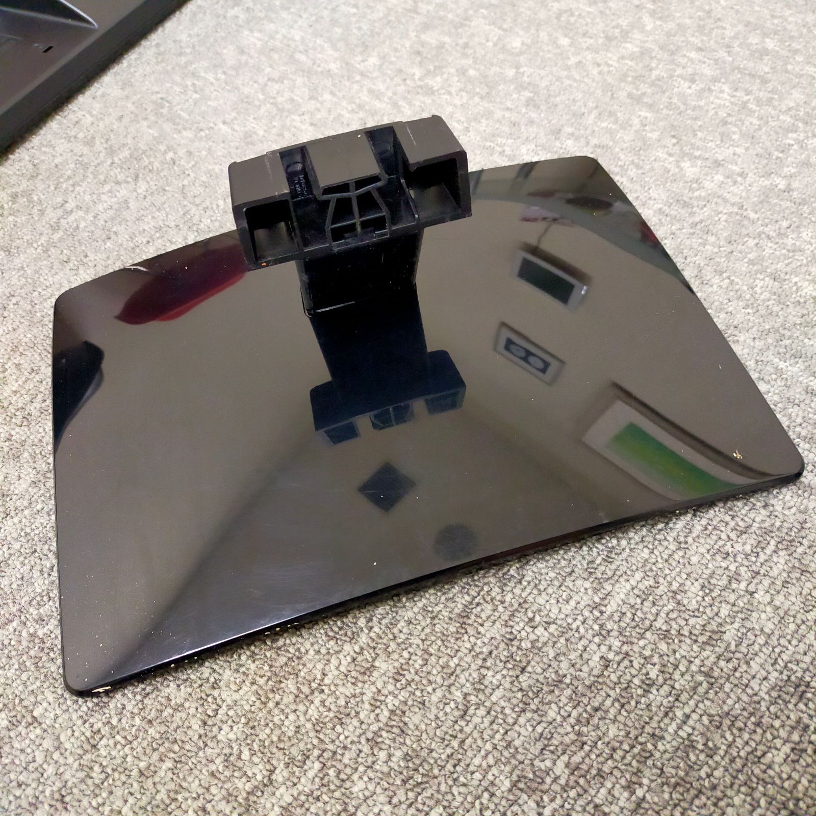 ほぼ新品◇LG製◇ワイド液晶モニターディスプレイ◇E2341VG-BN