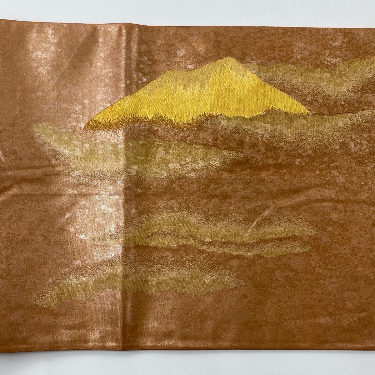 袋帯 秀品 じゅらく 落款 横山大観 富士山 雲海 金糸 箔