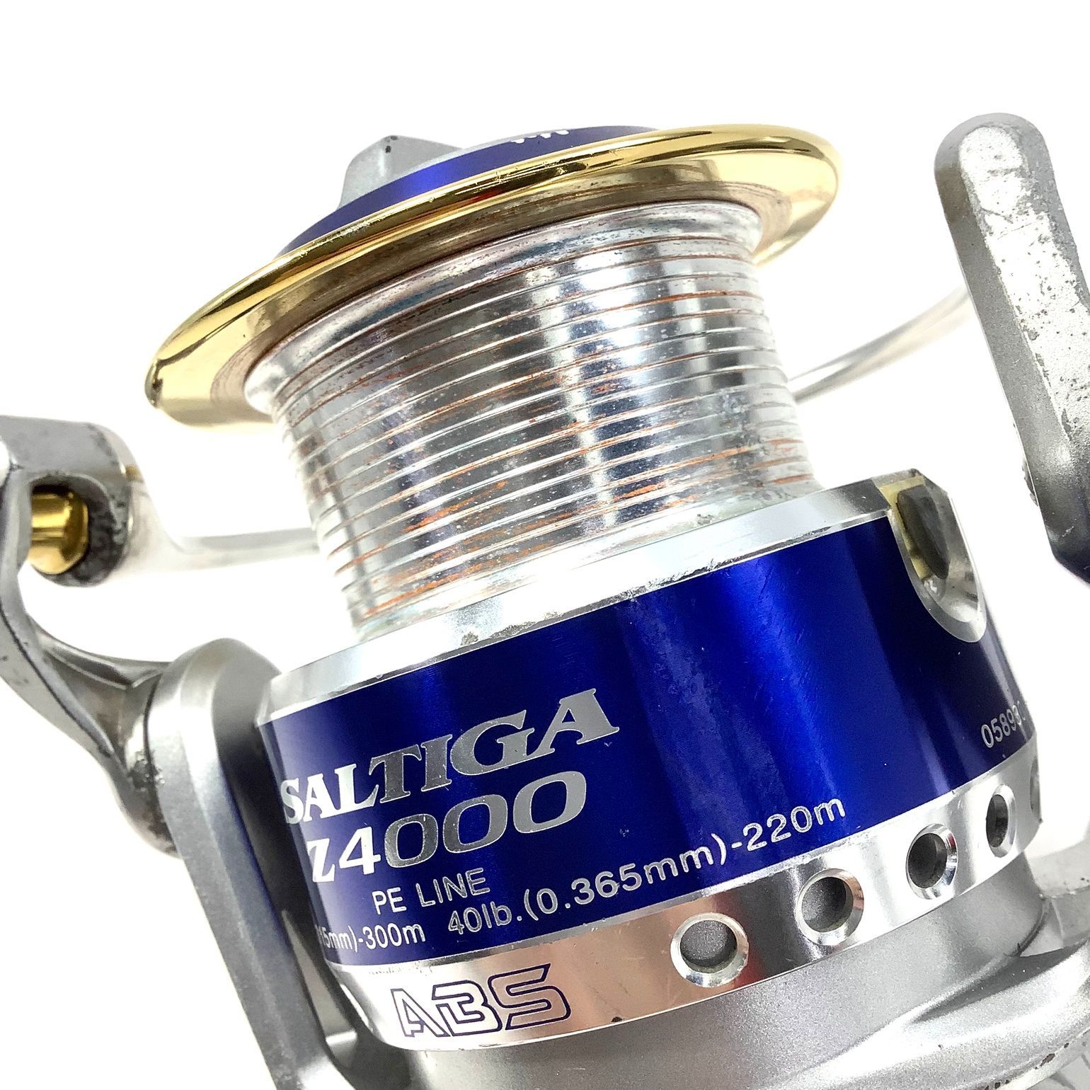 1)【中古】【送料無料】 ダイワ SALTIGA Z4000 スピニングリール