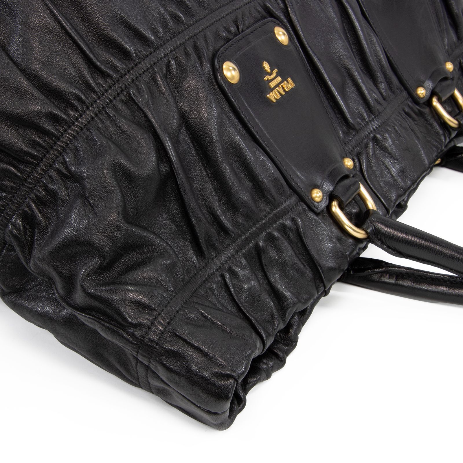 本物 プラダ ハンドバッグ レディース ナッパ ゴーフル 黒 大きめ ロゴ