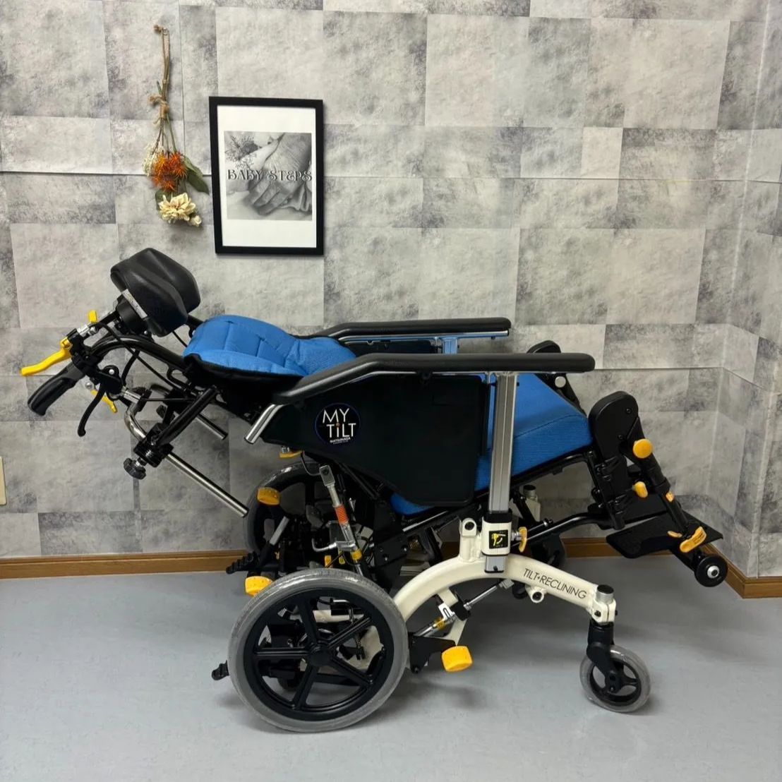 MH-SR3DL マイチルト・ミニ3D 松永製作所 介助式車椅子 ノーパンク