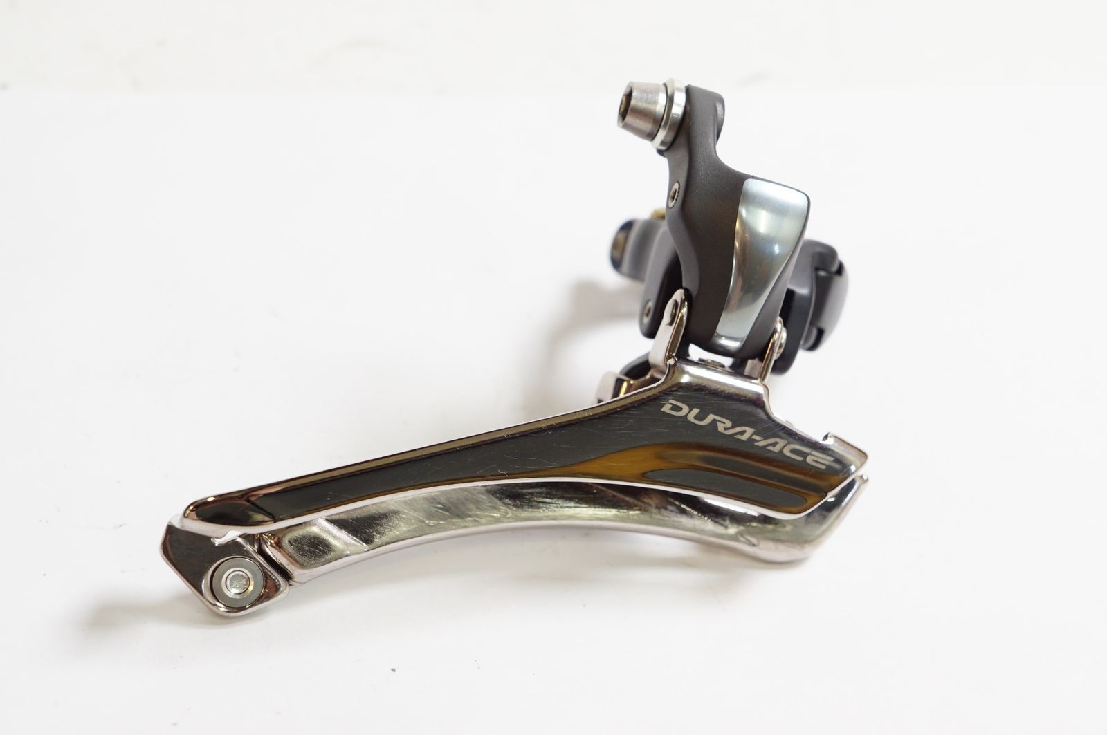DURA-ACE フロントディレイラー 未使用FD-7900 026 SHIMANO 「シマノ」 DURA-ACE FD-7900 フロントディレイラー
