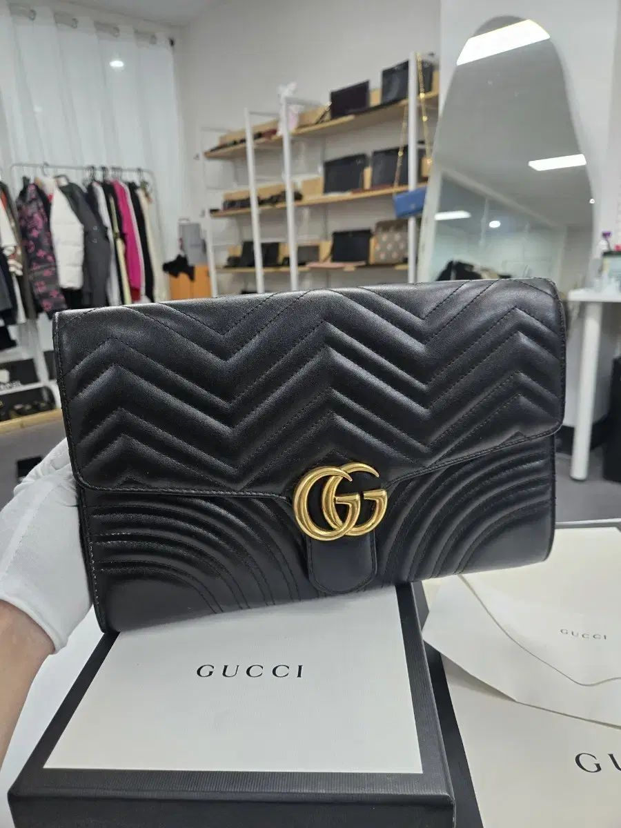 A級コンディション グッチ マーモント ラブ クラッチバッグ