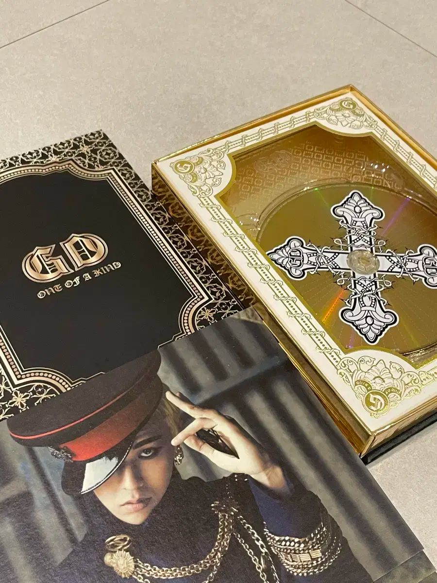 廃盤 ジードラゴン ワンオブアカインド ミニアルバム フォトブック 2012年