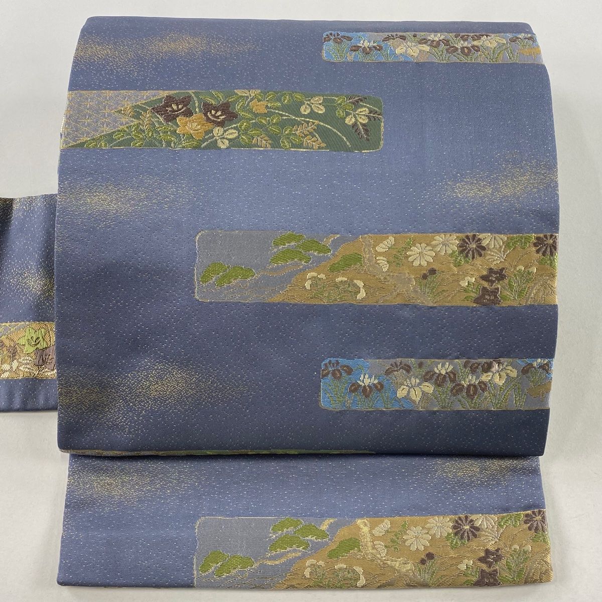 名古屋帯 秀品 比翼仕立て 松 菊 箔 青灰色 正絹