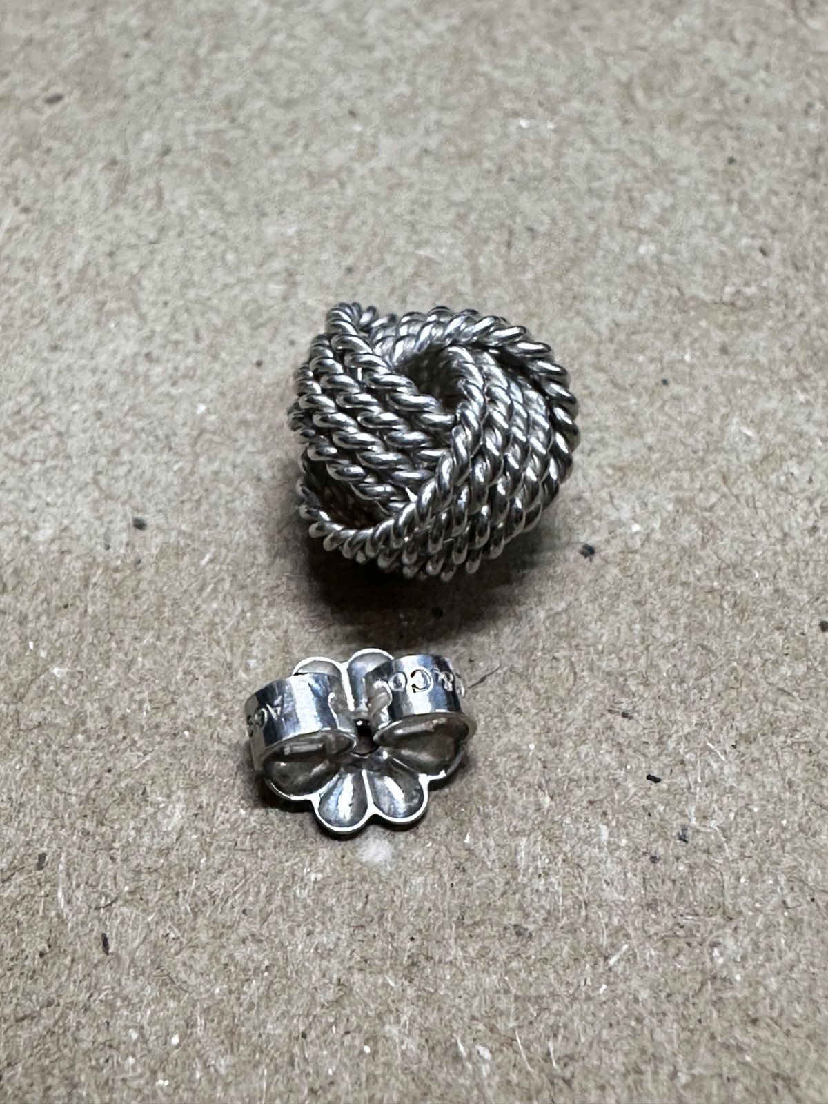 TIFFANY＆Co. サマセット ピアス SV925 片耳のみ 楽天市場】ティファニー サマセット メッシュ ボール ピアス