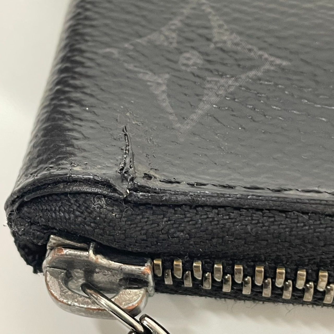 ❣️極美品・新型ICチップ❣️ルイヴィトン エクリプス ジッピーヴェルティカル 本物 極美品】ルイヴィトン モノグラム エクリプス ヴェルティカル 長