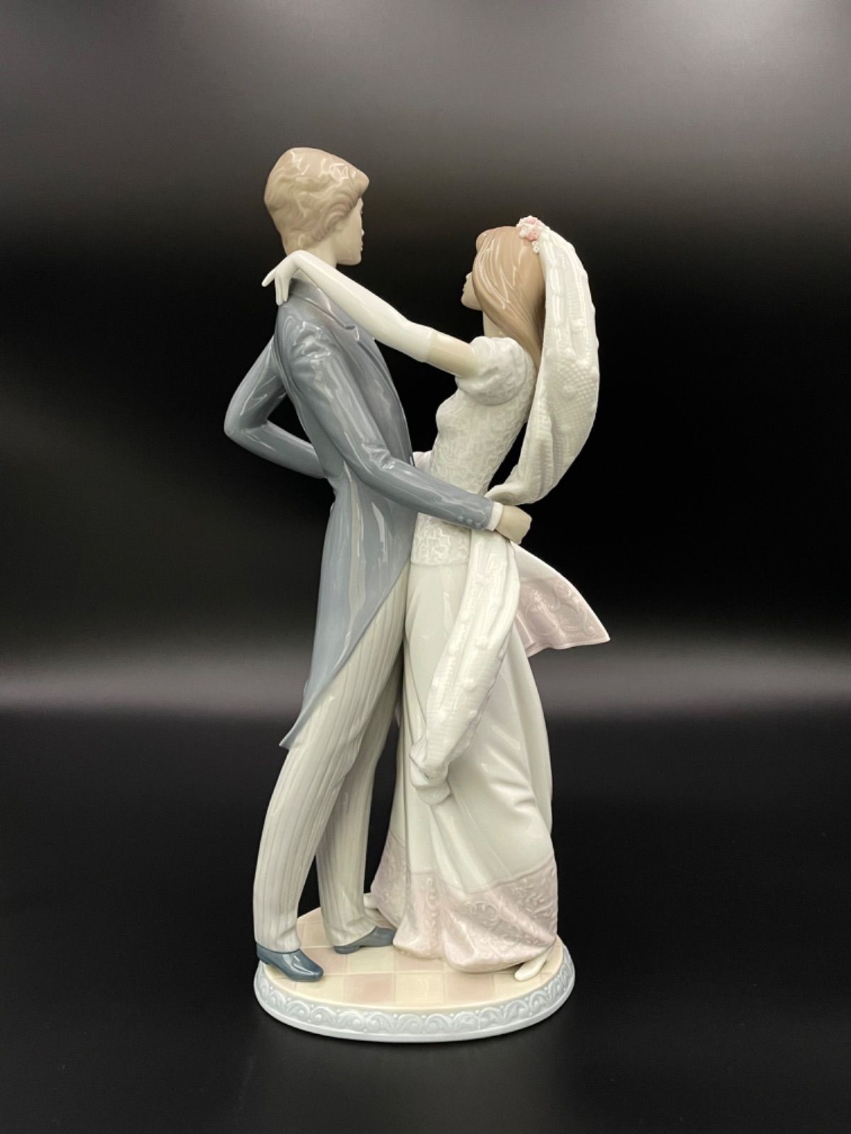 リヤドロ　ウェディング LLADRO（リヤドロ） 誓いのキス 新郎 新婦 ウェディング 結婚式 置物