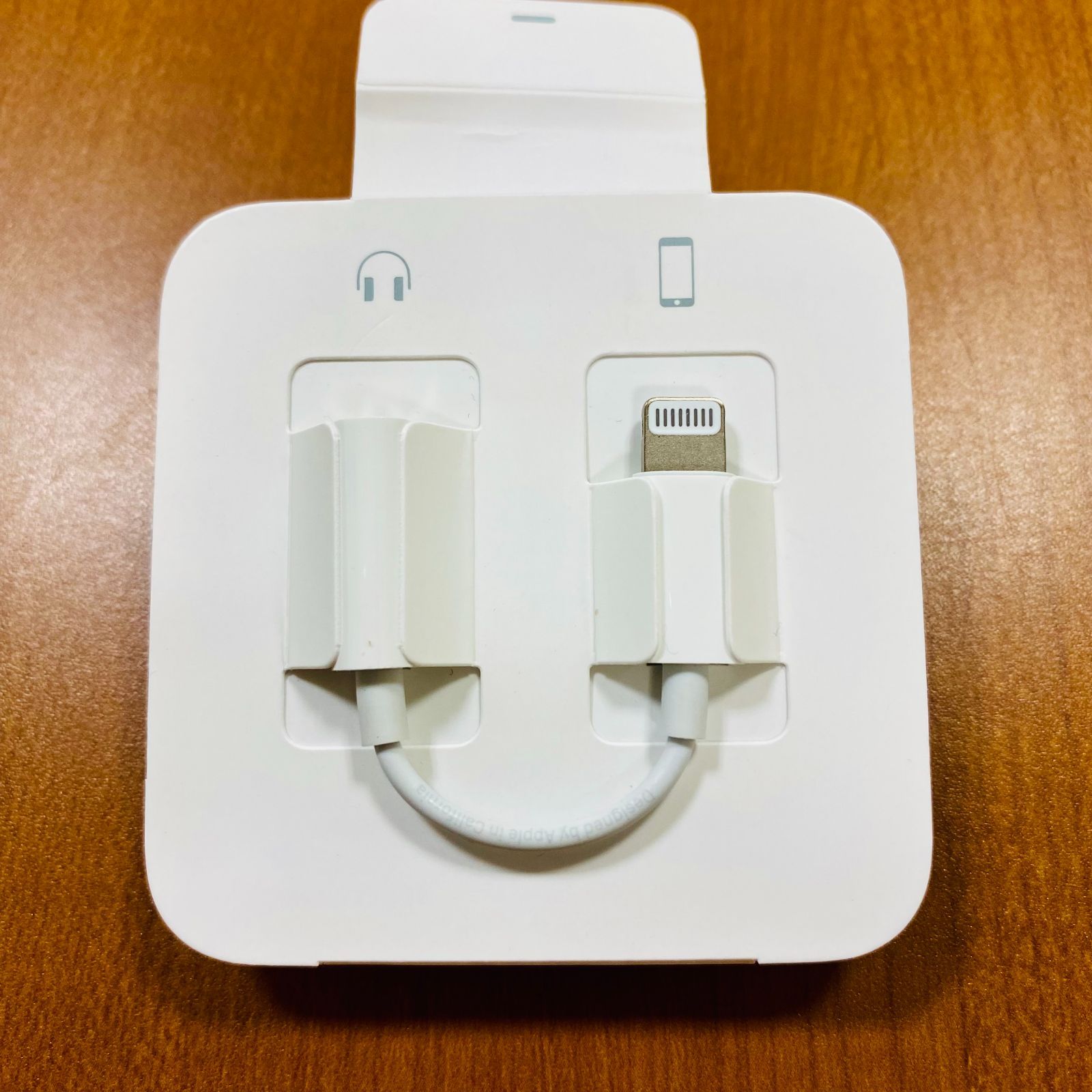 新品未使用】Apple純正イヤホン EarPods with Lightning Connector