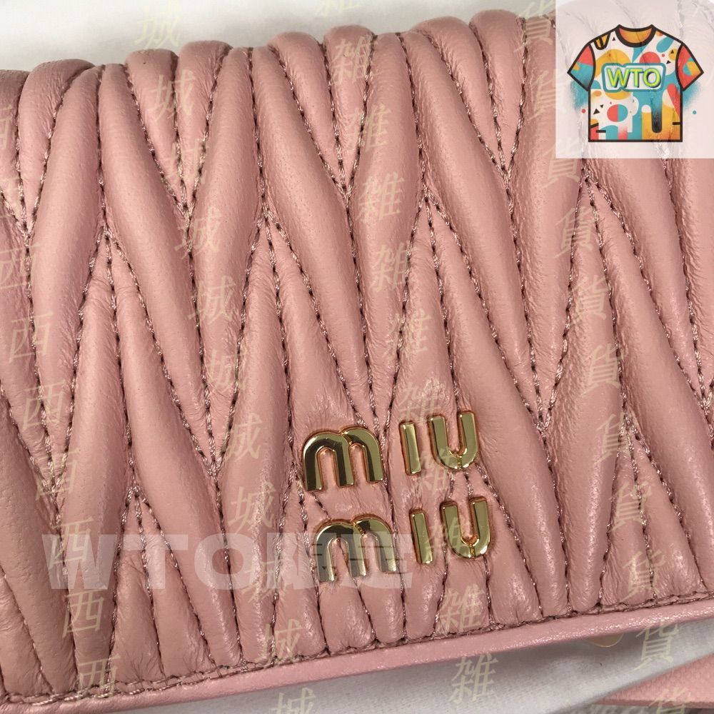 MIUMIU 財布 ピンク ベージュ マテラッセ 折り財布 miu ミュウミュウ 財布/三つ折り miumiu 折財布 5MH033