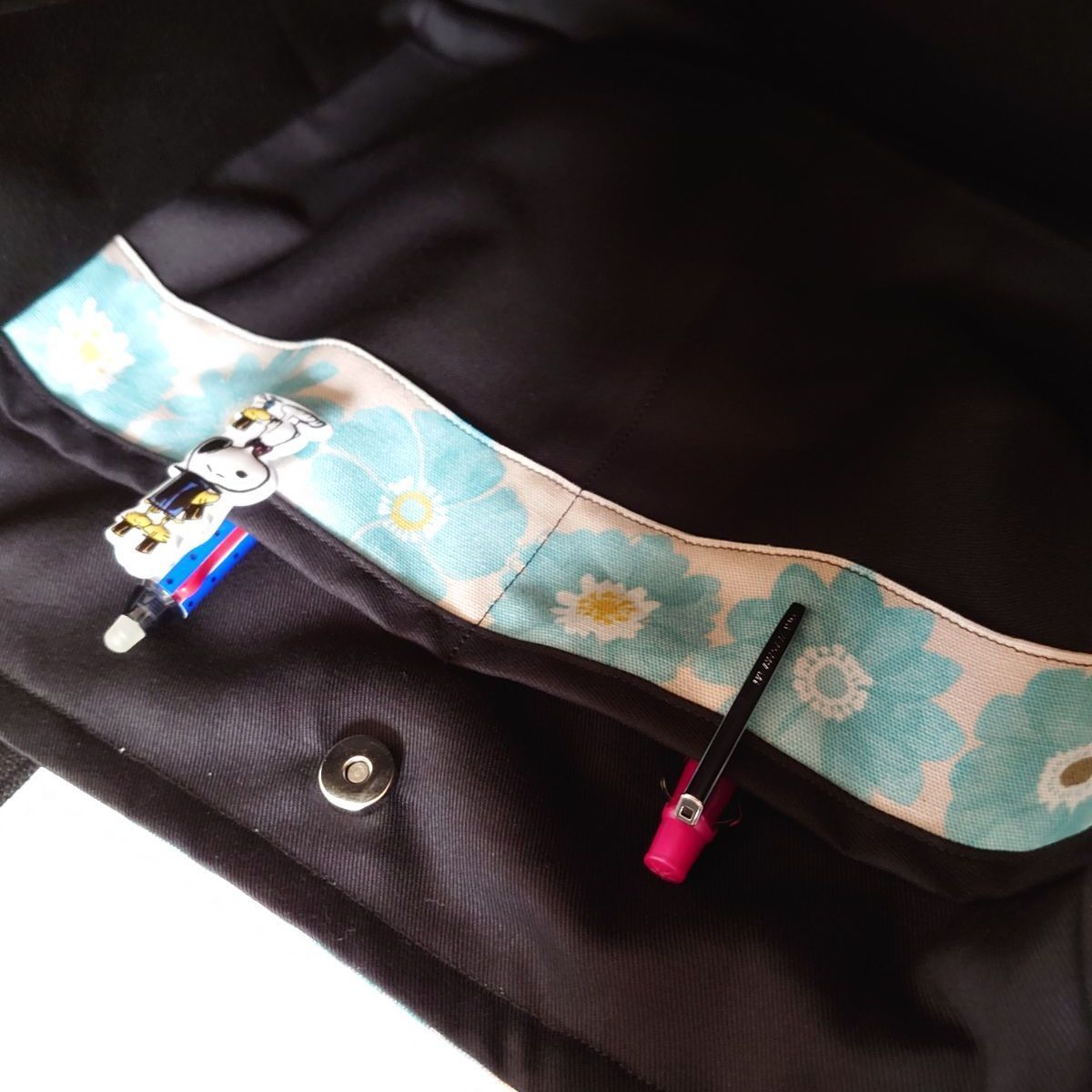 水色の花 サイドポケット 肩掛けトートバッグ ハンドメイド - バッグ