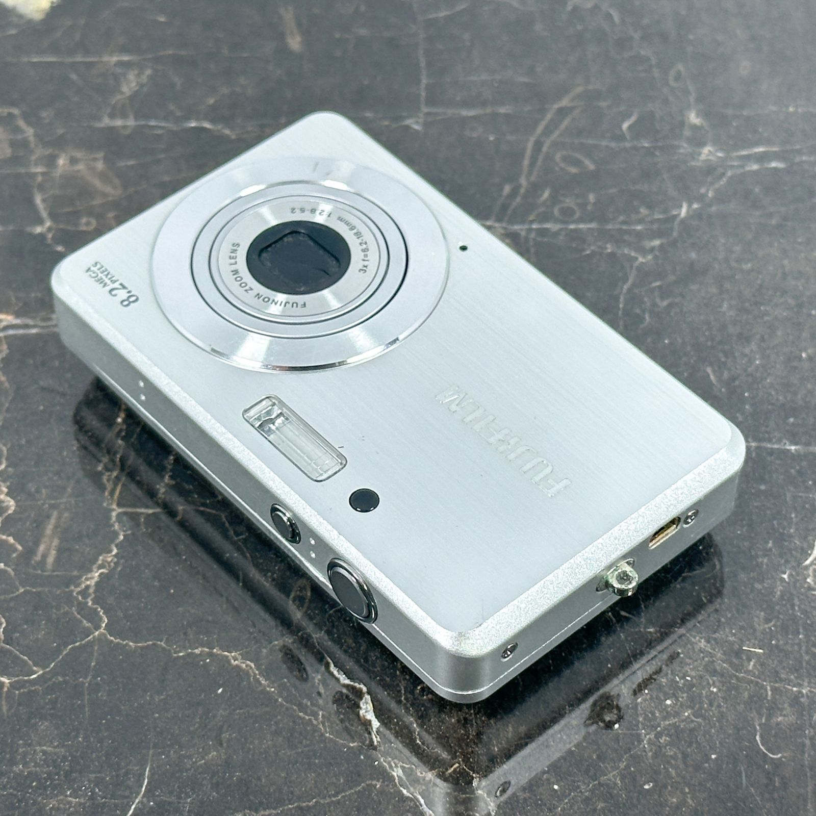 FUJIFILM FINEPIX J10 シルバー D25-0102 - メルカリ