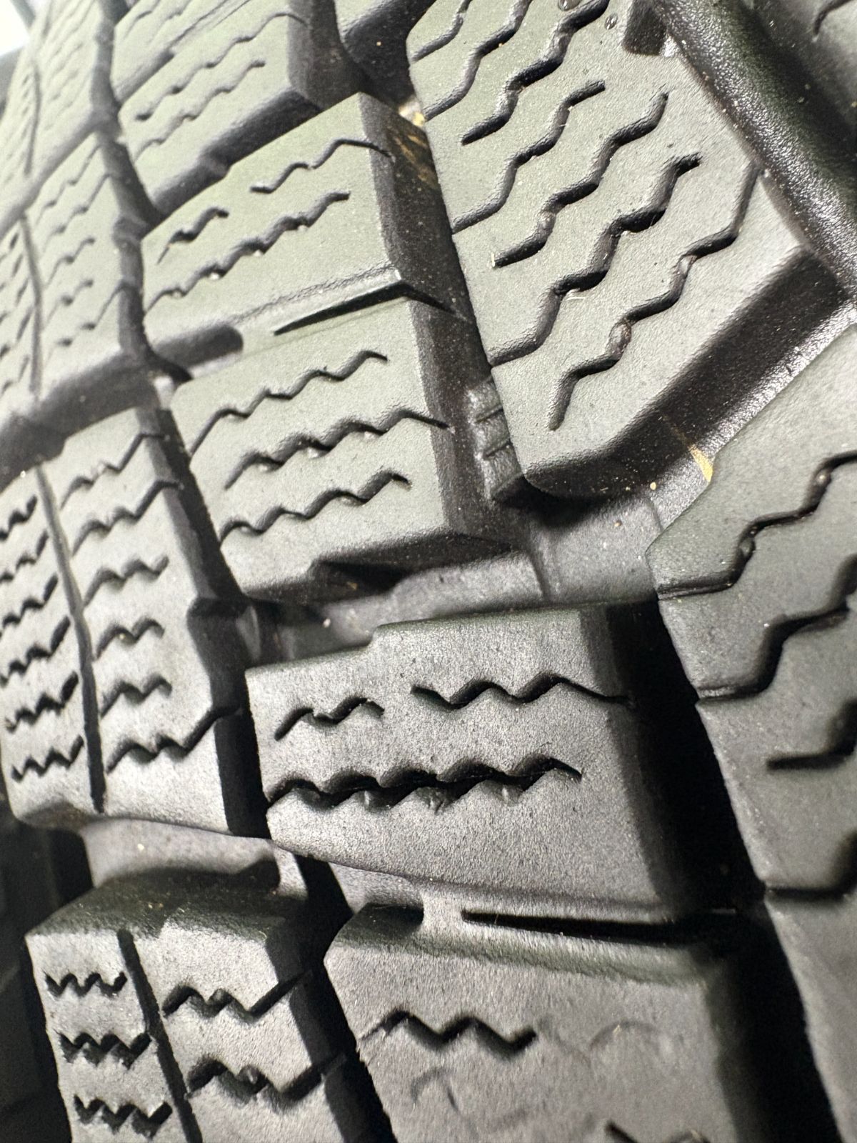 今がお得！ 送料無料 155|65R14 ダンロップ WM02 2025年製 4本 冬タイヤ スタッドレス TA630