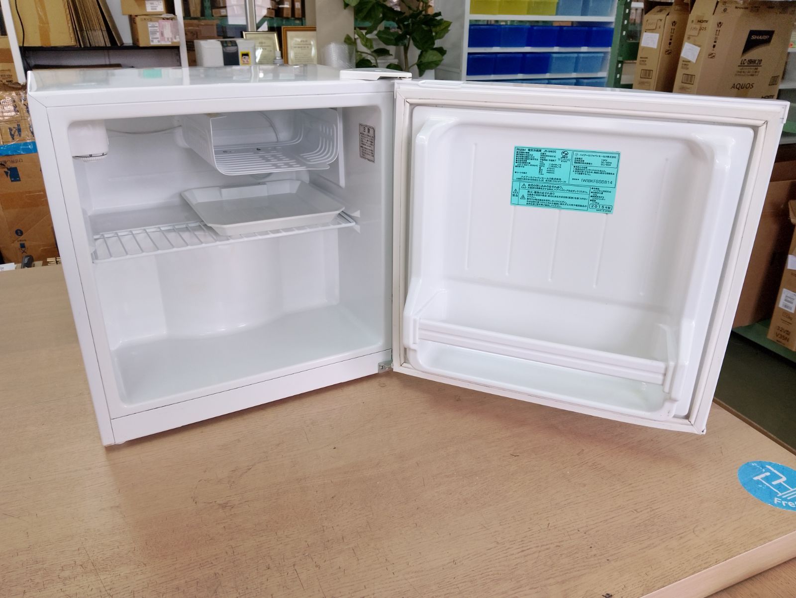 M296【中古品】メーカー：ハイアール 電気冷蔵庫 右開き 40L 型式：JR