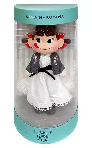人形　ケイタマルヤマ　赤箱 Dress Pure 不二家　ペコちゃんのSweet Amazon.co.jp: ペコファミリークラブ限定ミニ 不二家ペコちゃん 置物