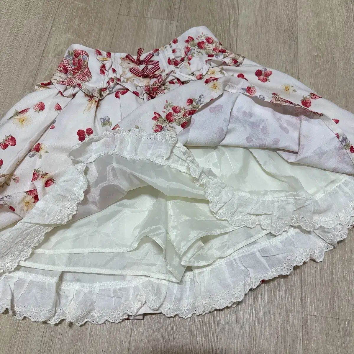 新ブランドも続々入荷中。 すべて売り切れ LIZ LISA リズリサ レビット スカート